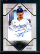 2025 Topps Definitive HyeSeong Kim Rookie Autograph /50 Dodgers