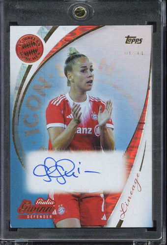 compare product 2025-26 Topps FC Bayern München Lineage Giulia Gwinn Autograph /34 #IA-GG
